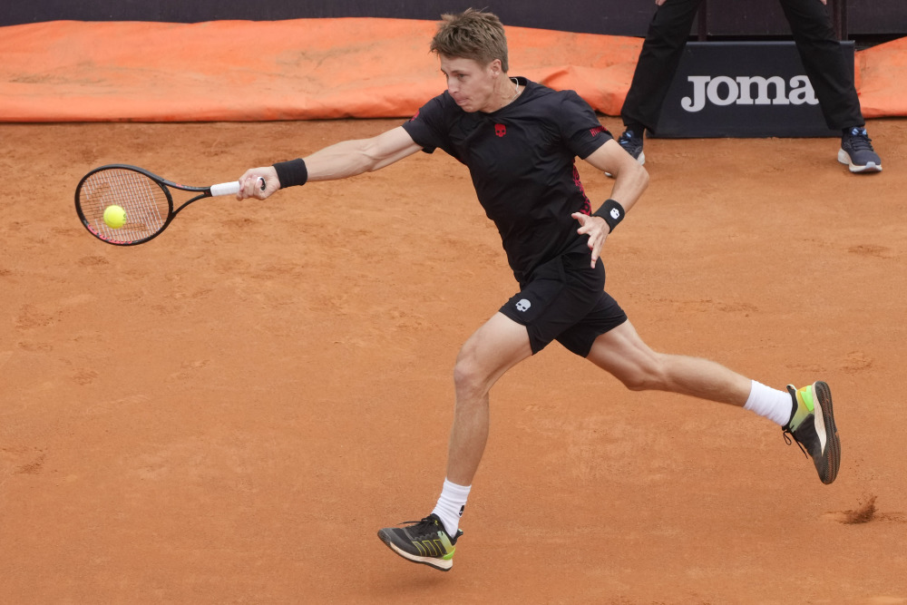 西班牙网球队翻盘法国网球队,瓦林卡爆发神勇 西班牙网球队翻盘法国网球队,瓦林卡爆发神勇