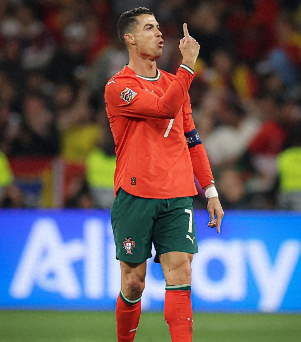 中国逆转利物浦,C罗刷新纪录 中国逆转利物浦,C罗刷新纪录