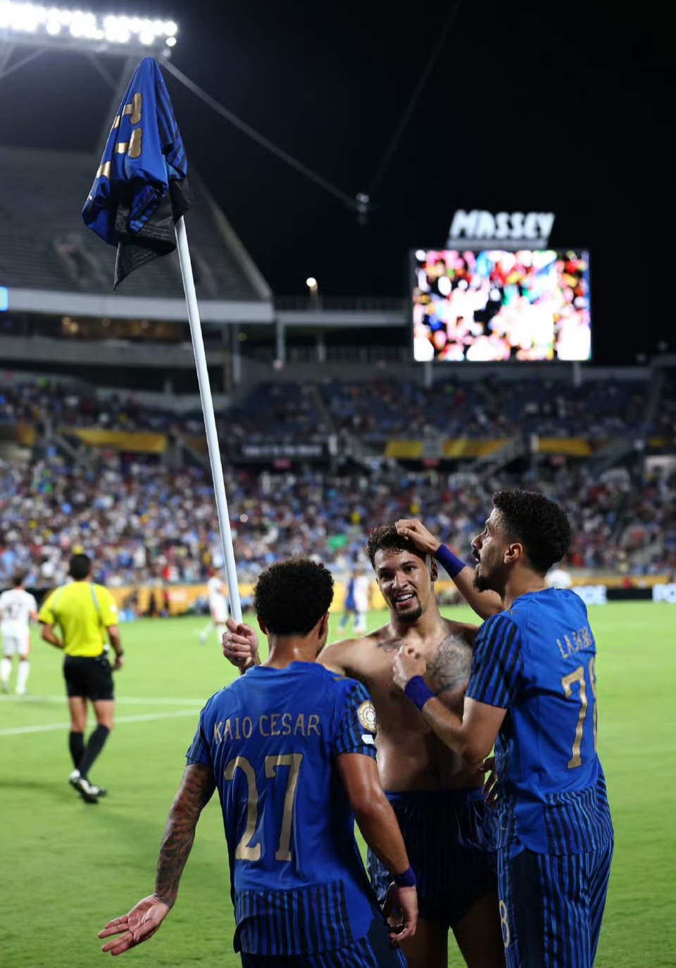 爱游戏APP-拜仁轻取切尔西，罗德里状态火热