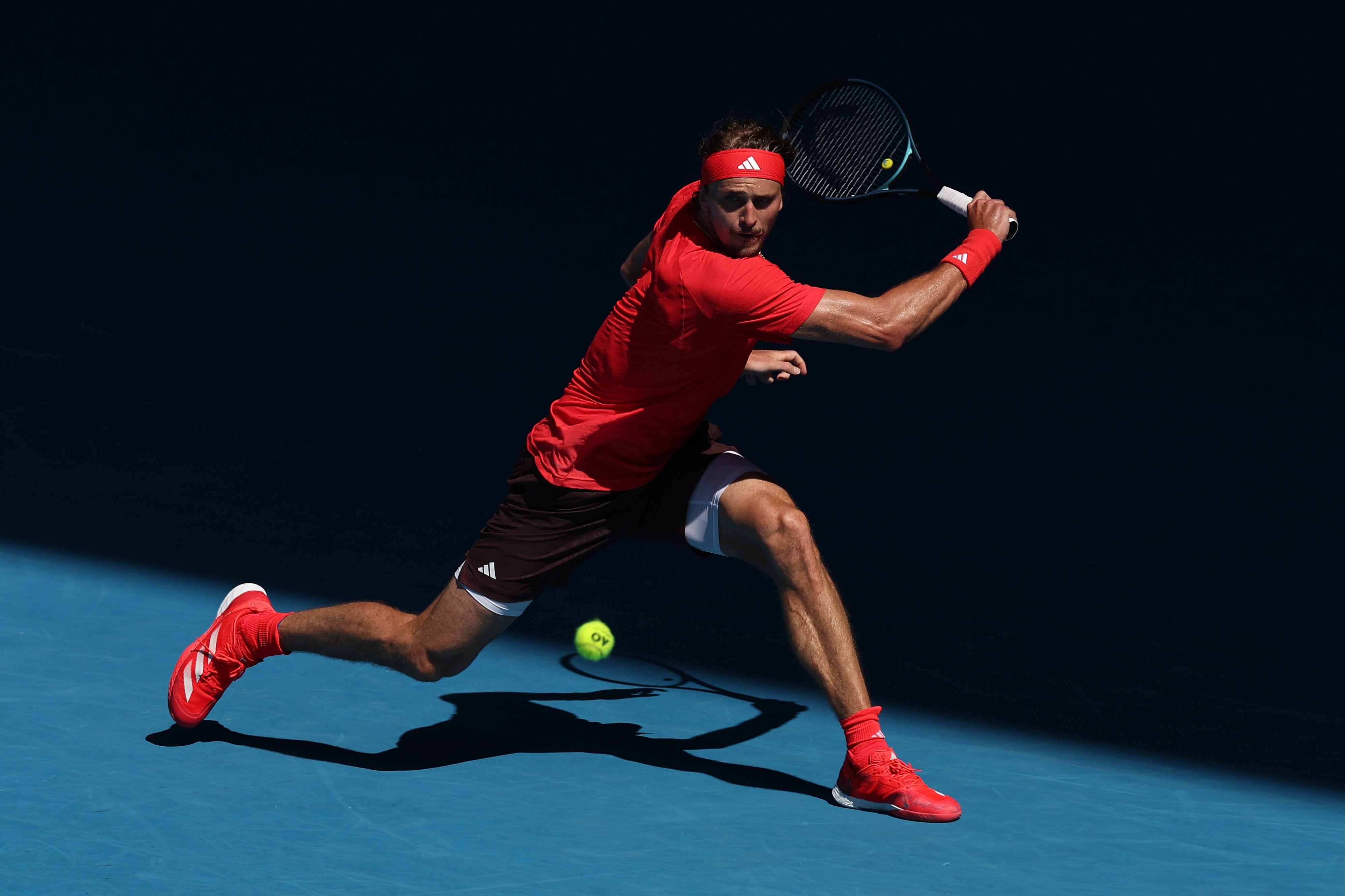 ATP总决赛逆转澳网，兹维列夫惊艳四座