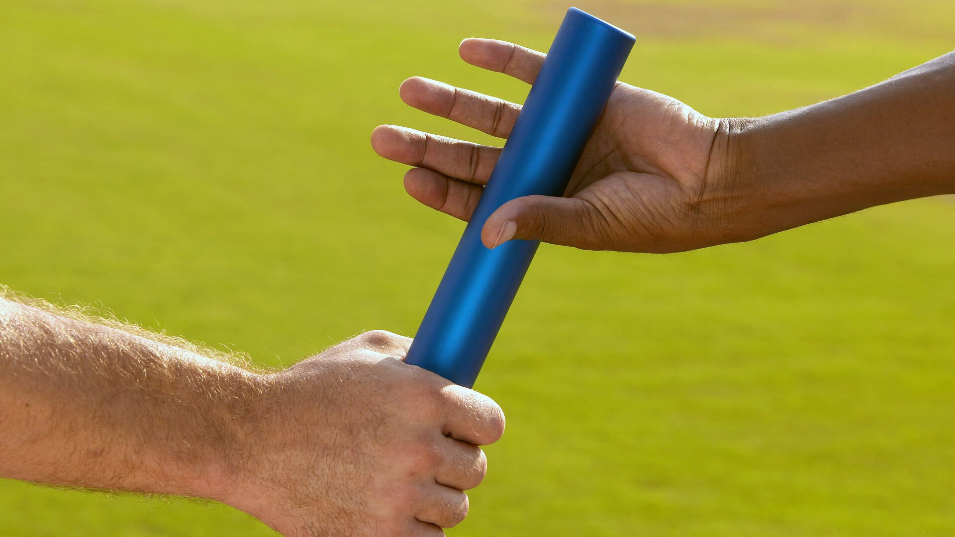 极速狂飙与篮下争锋，速度与激情的跨界对话