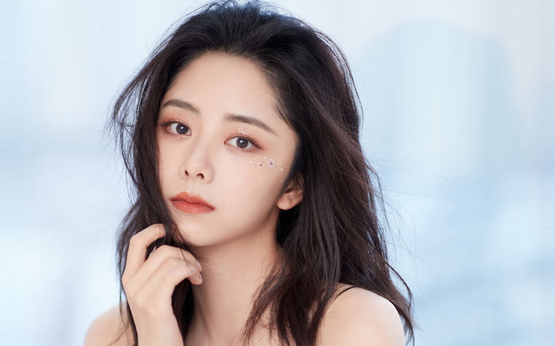 悬崖边上的舞者，迪巴拉用一脚惊世弧线，撕碎西决生死夜的沉默