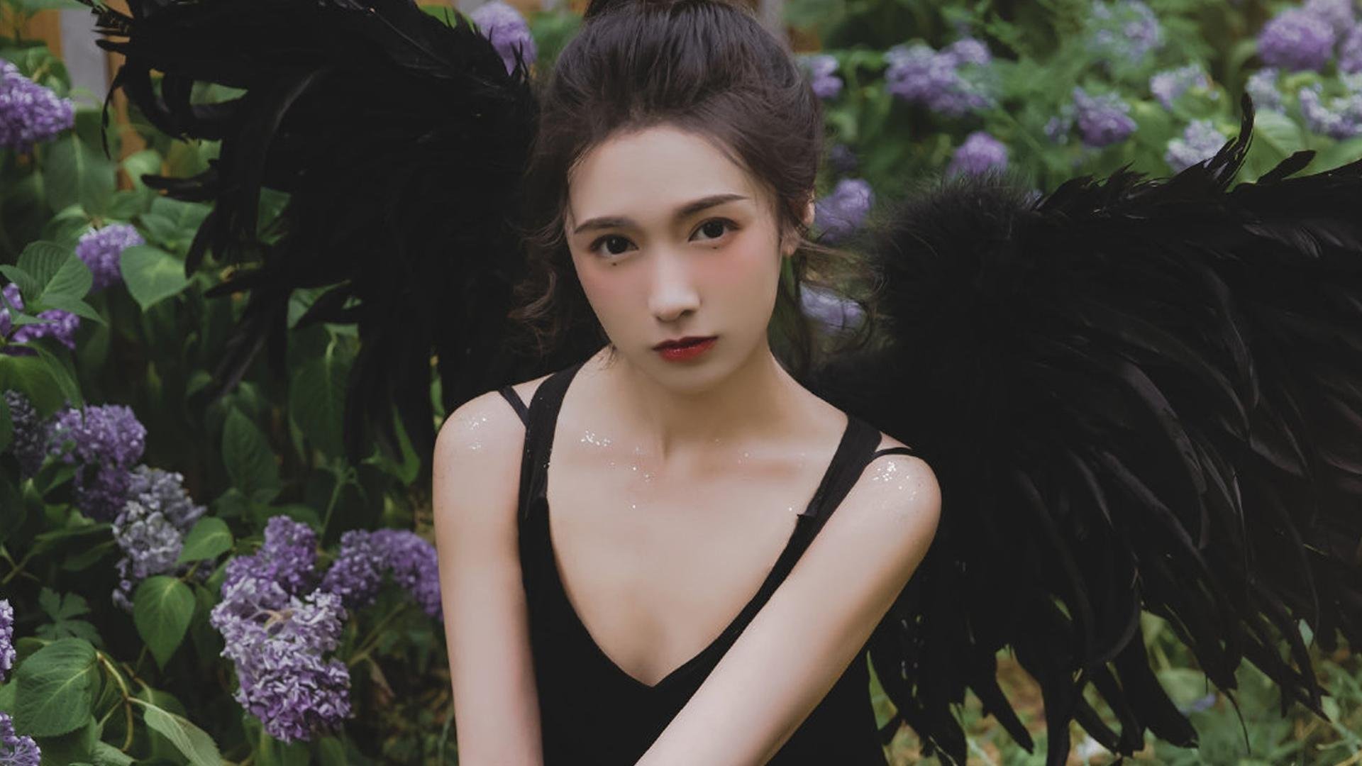 终场哨响时，足球仍是圆的