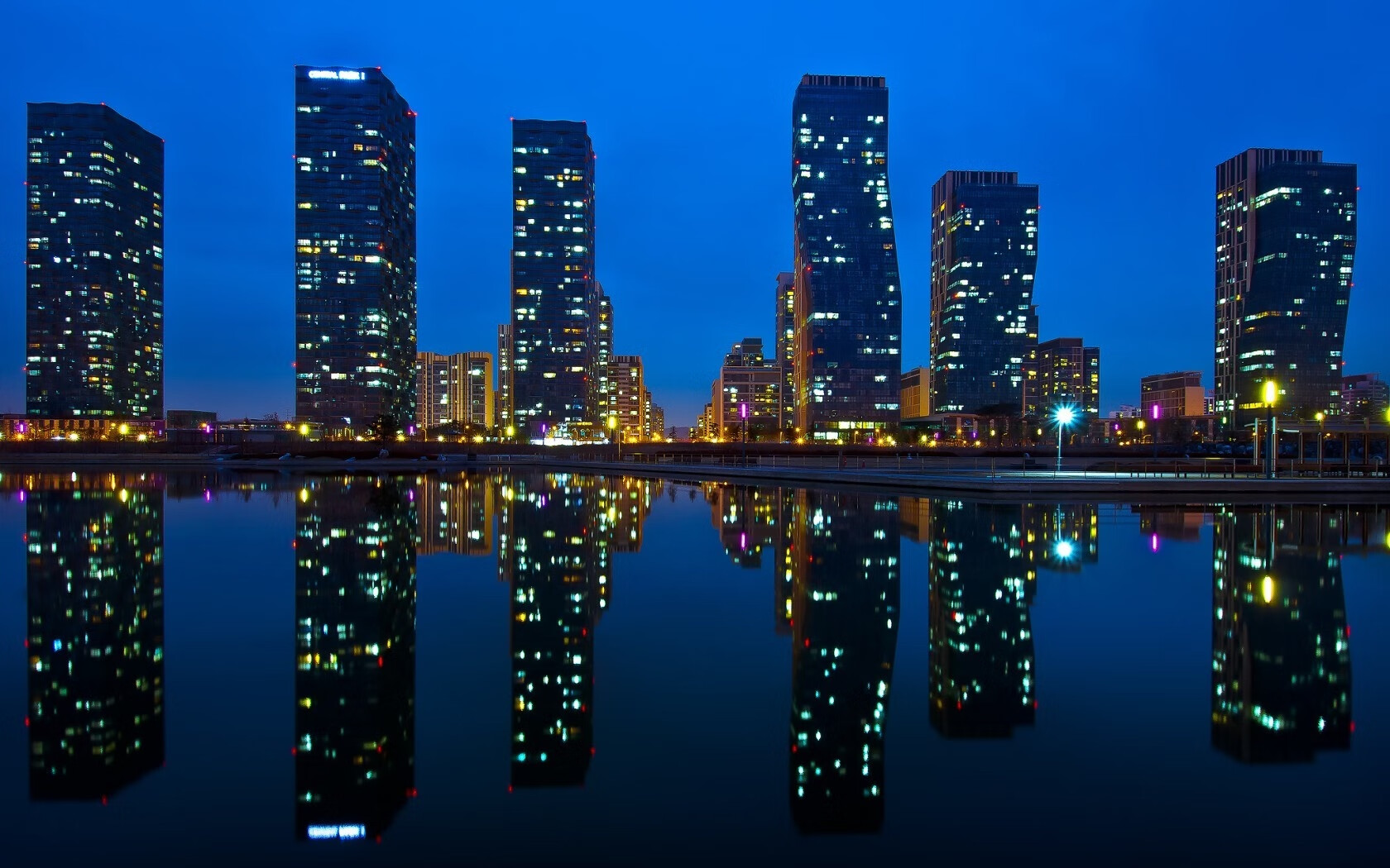 爱游戏官方入口-攻防一体，哈弗茨的统治力与乌拉圭的胜利蓝图