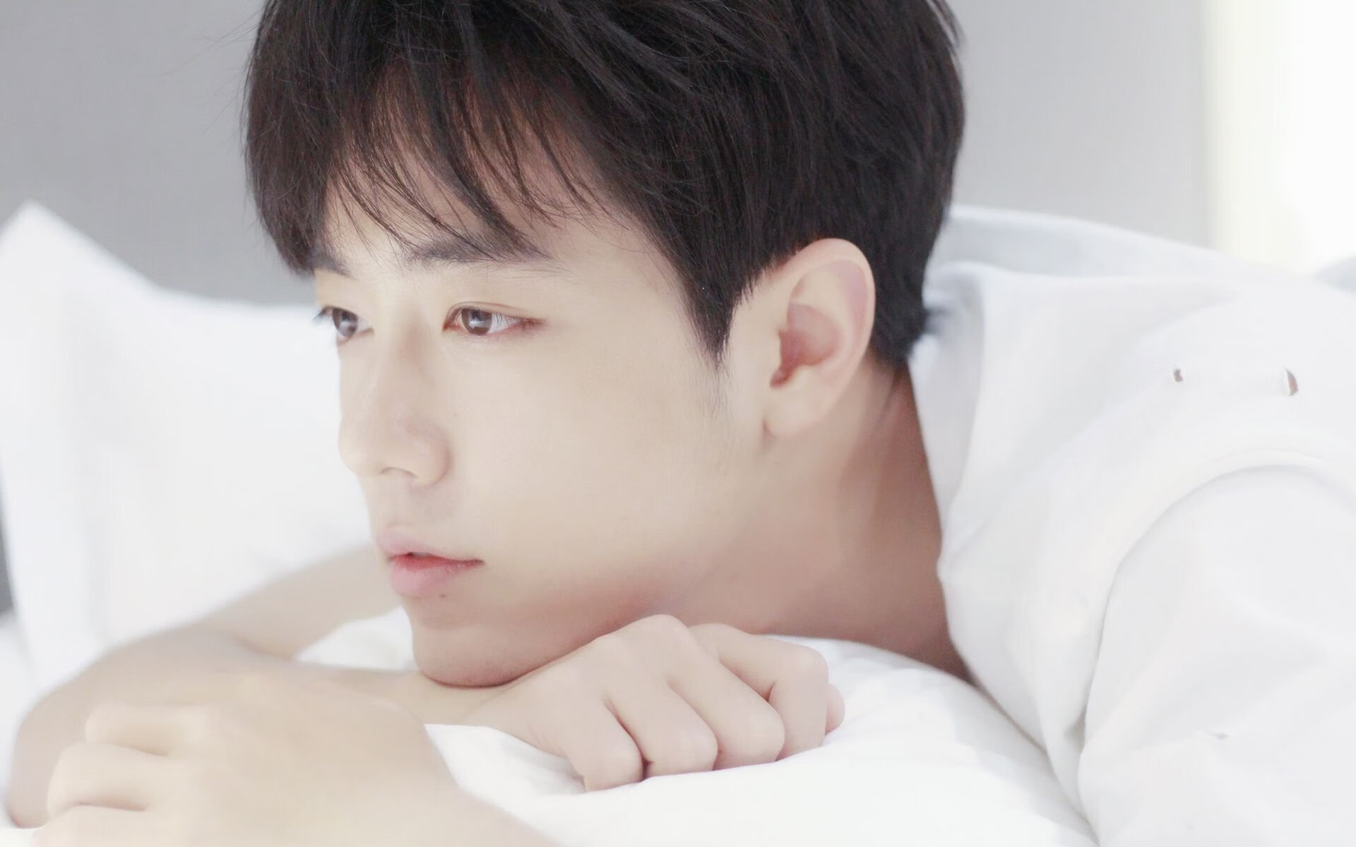 奥运前哨战，NBA新王立，森林狼掀翻勇士背后的体育周期革命